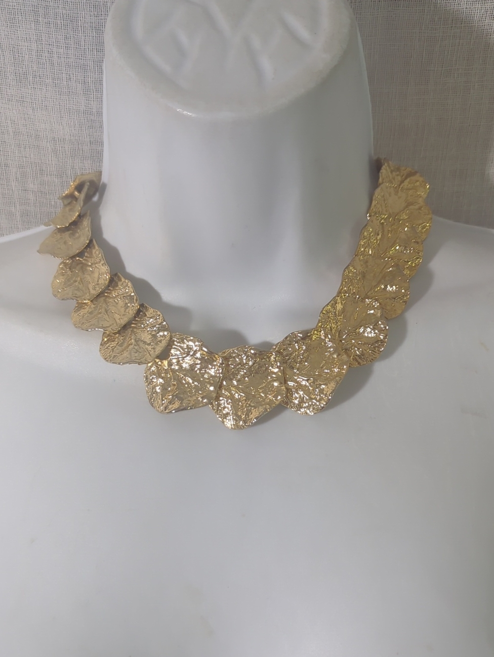 Gold Textured Leaf Collar Necklace Choker Women Jewelry